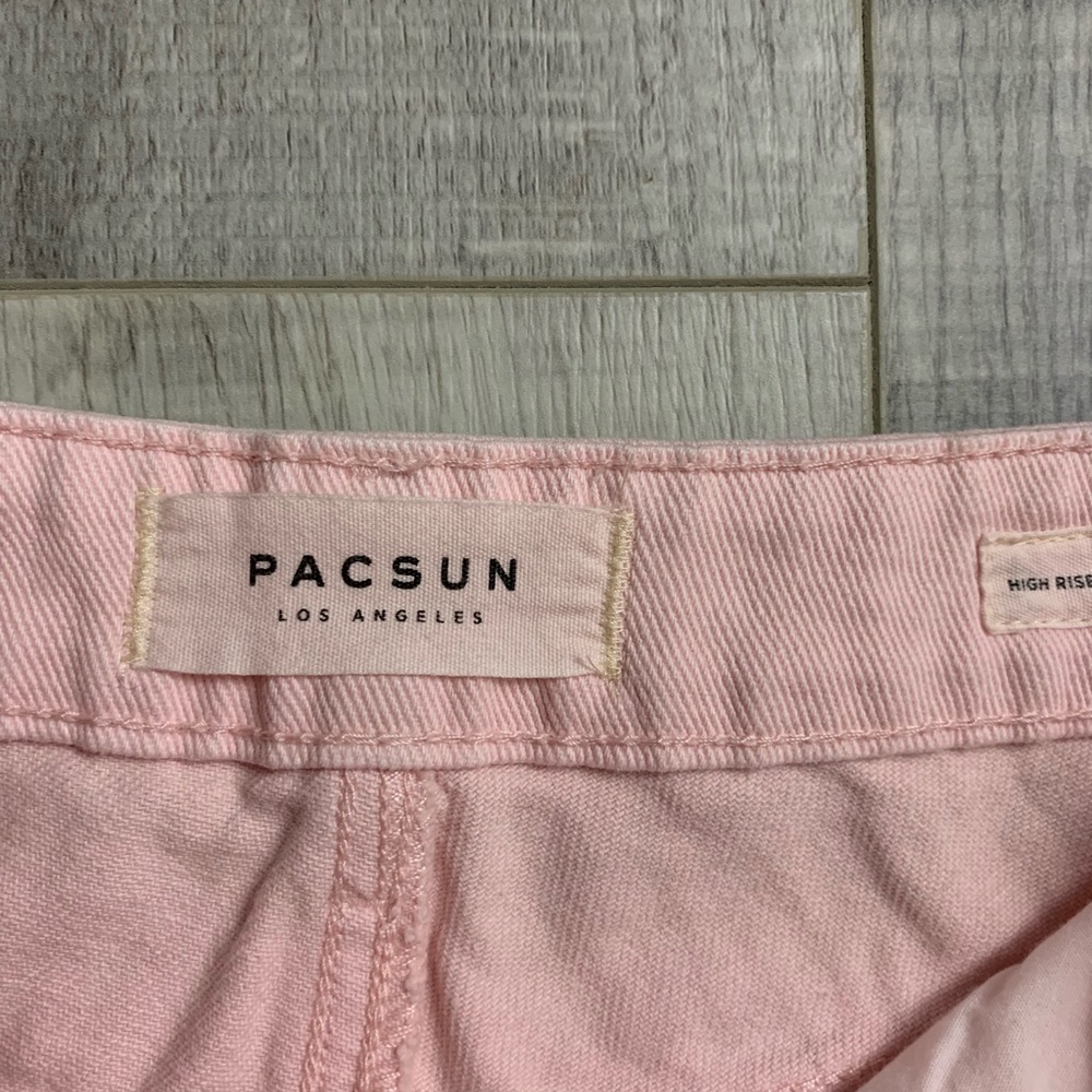NWOT PacSun Distressed High Rise Shorts - Picture 4 of 4